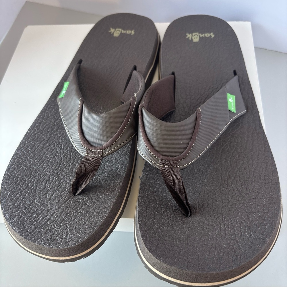Sanuk Beer Men's Brown Flip Flops